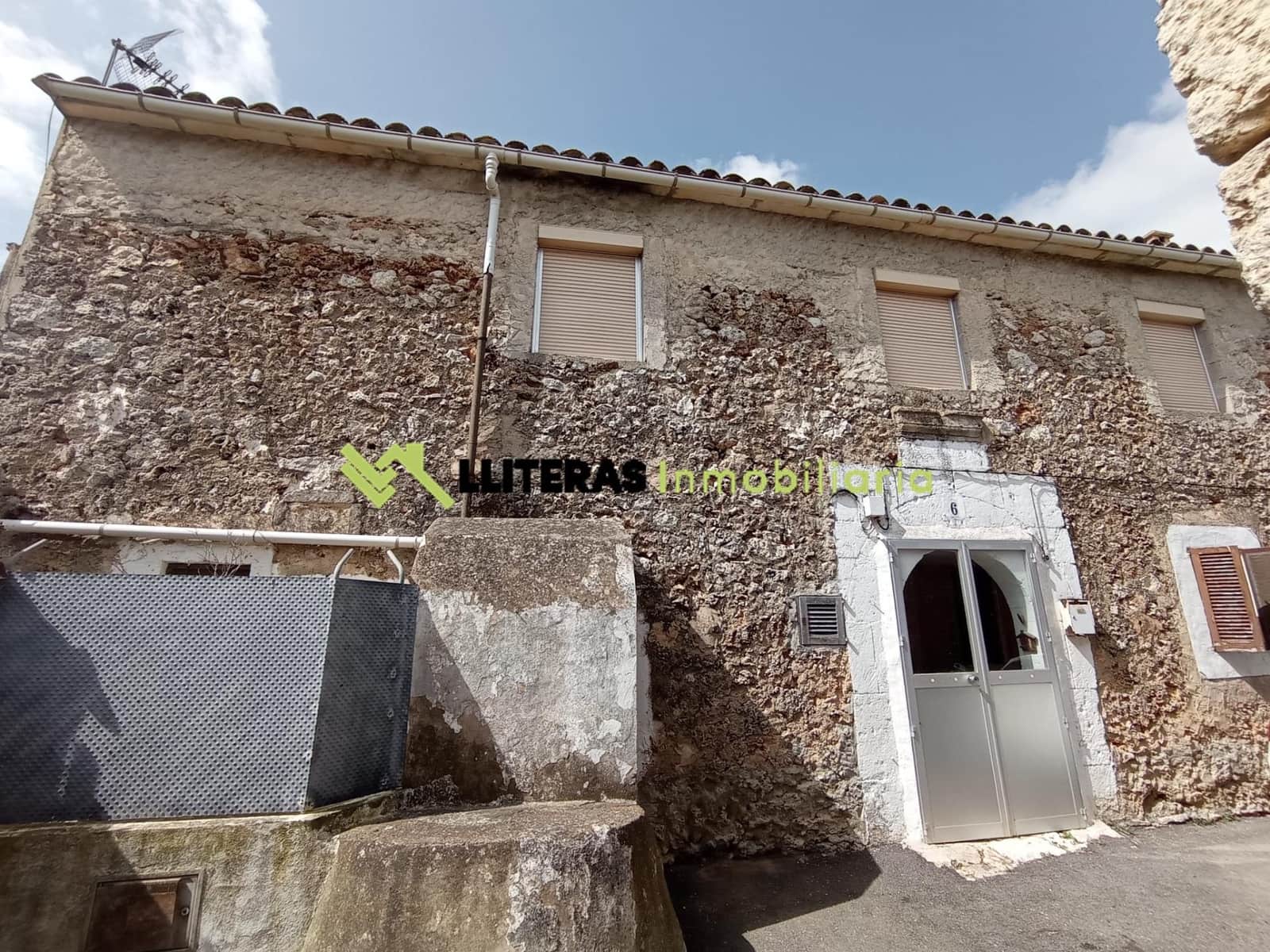 Haus zu verkaufen in Pina - 279.000 € (Ref: 9818199)