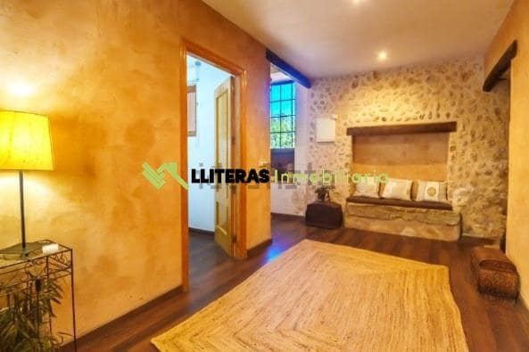8 bedroom Finca/Country House for sale in Sencelles with pool - € 790,000 (Ref: 9866998)