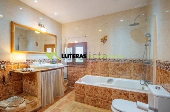 8 bedroom Finca/Country House for sale in Sencelles with pool - € 790,000 (Ref: 9866998)