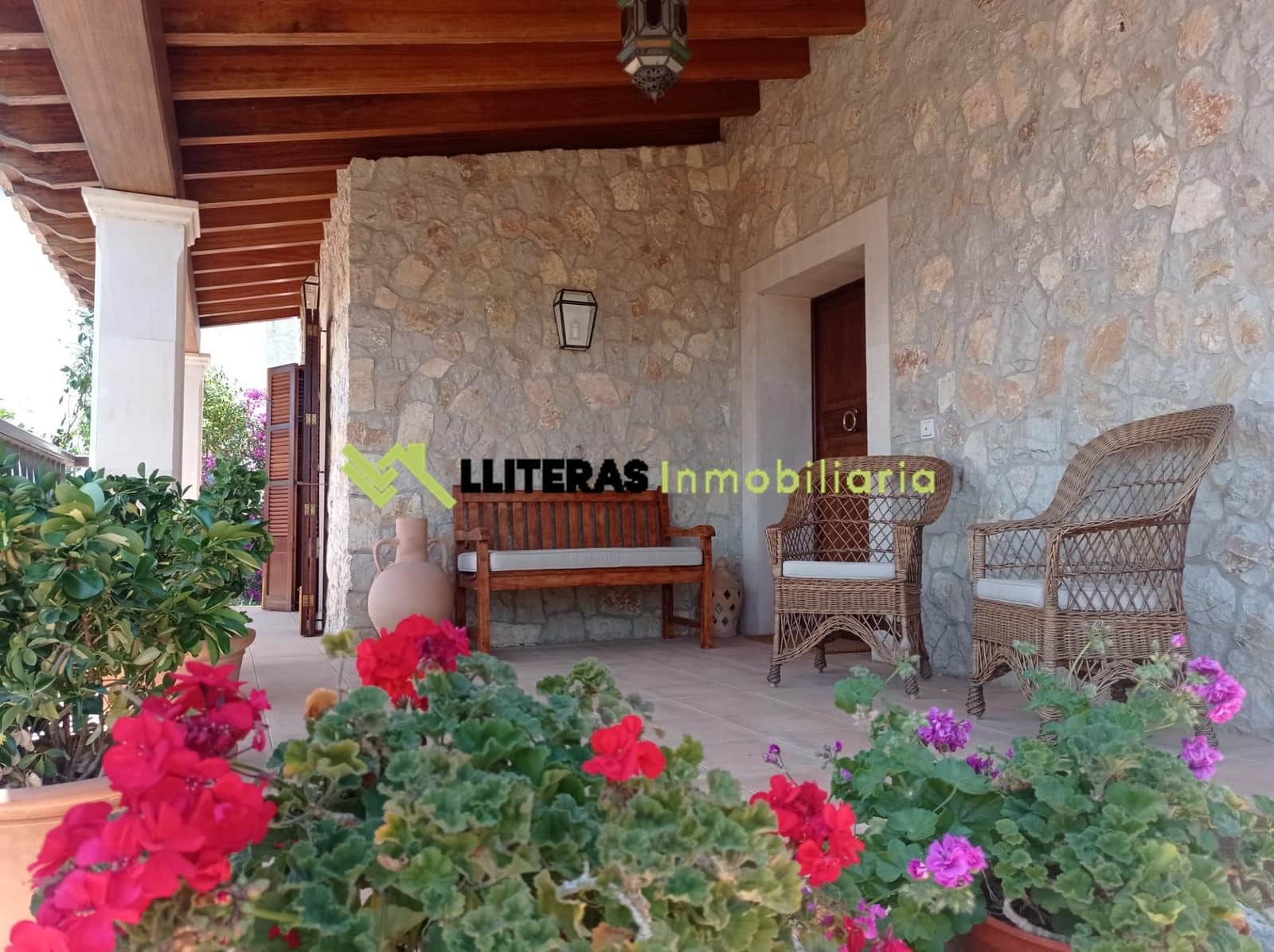 5 slaapkamer Villa te koop in Mancor de la Vall met garage - € 1.150.000 (Ref: 9938173)