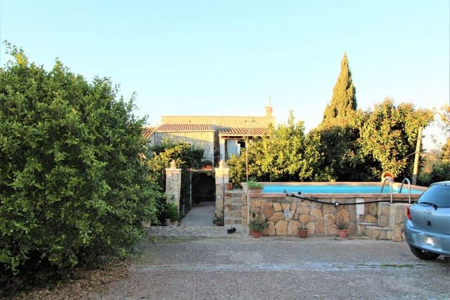 5 soveværelse Finca/Landehus til salg i Llubí med swimmingpool - € 690.000 (Ref: 9030518)