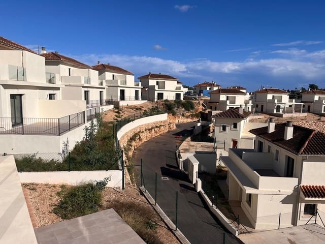 2 soveværelse Semi-Rækkehus til salg i Cala Romantica, Manacor med swimmingpool - € 408.000 (Ref: 9031397)