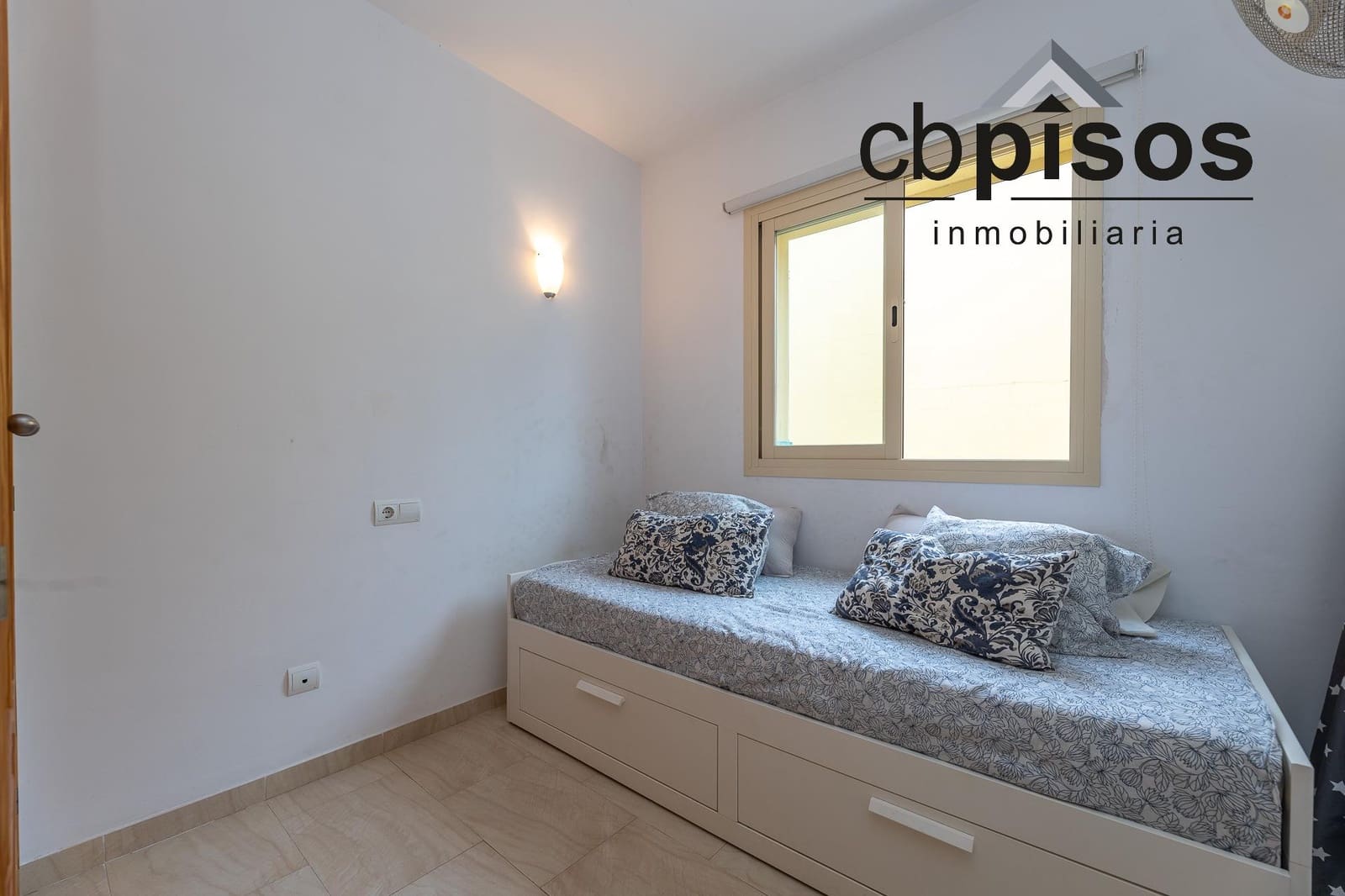 4 bedroom Apartment for rent in Alcudia - € 2,000 (Ref: 7790069)