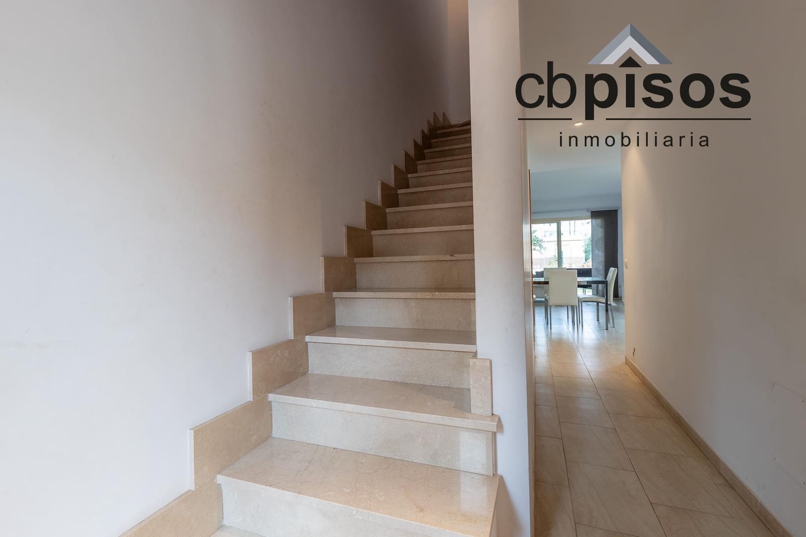 4 bedroom Apartment for rent in Alcudia - € 2,000 (Ref: 7790069)