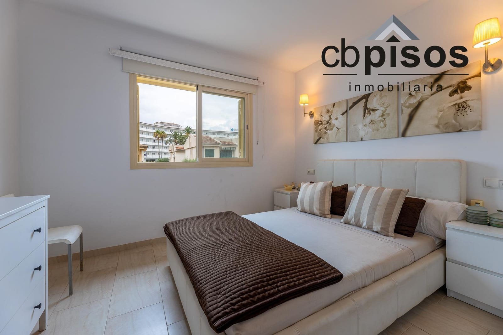 4 bedroom Apartment for rent in Alcudia - € 2,000 (Ref: 7790069)