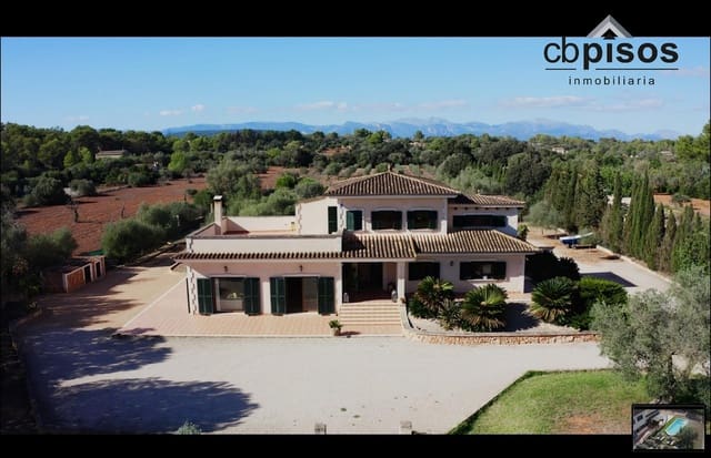 4 soveværelse Finca/Landehus til salg i Algaida med swimmingpool - € 1.750.000 (Ref: 8538937)