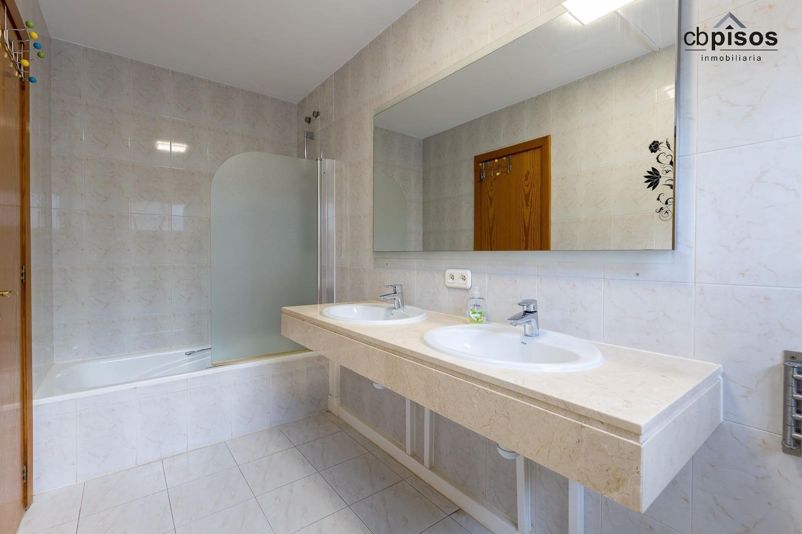 3 sypialnia Dom blizniak na sprzedaż w Palma de Mallorca z garażem - 585 000 € (Ref: 8652659)