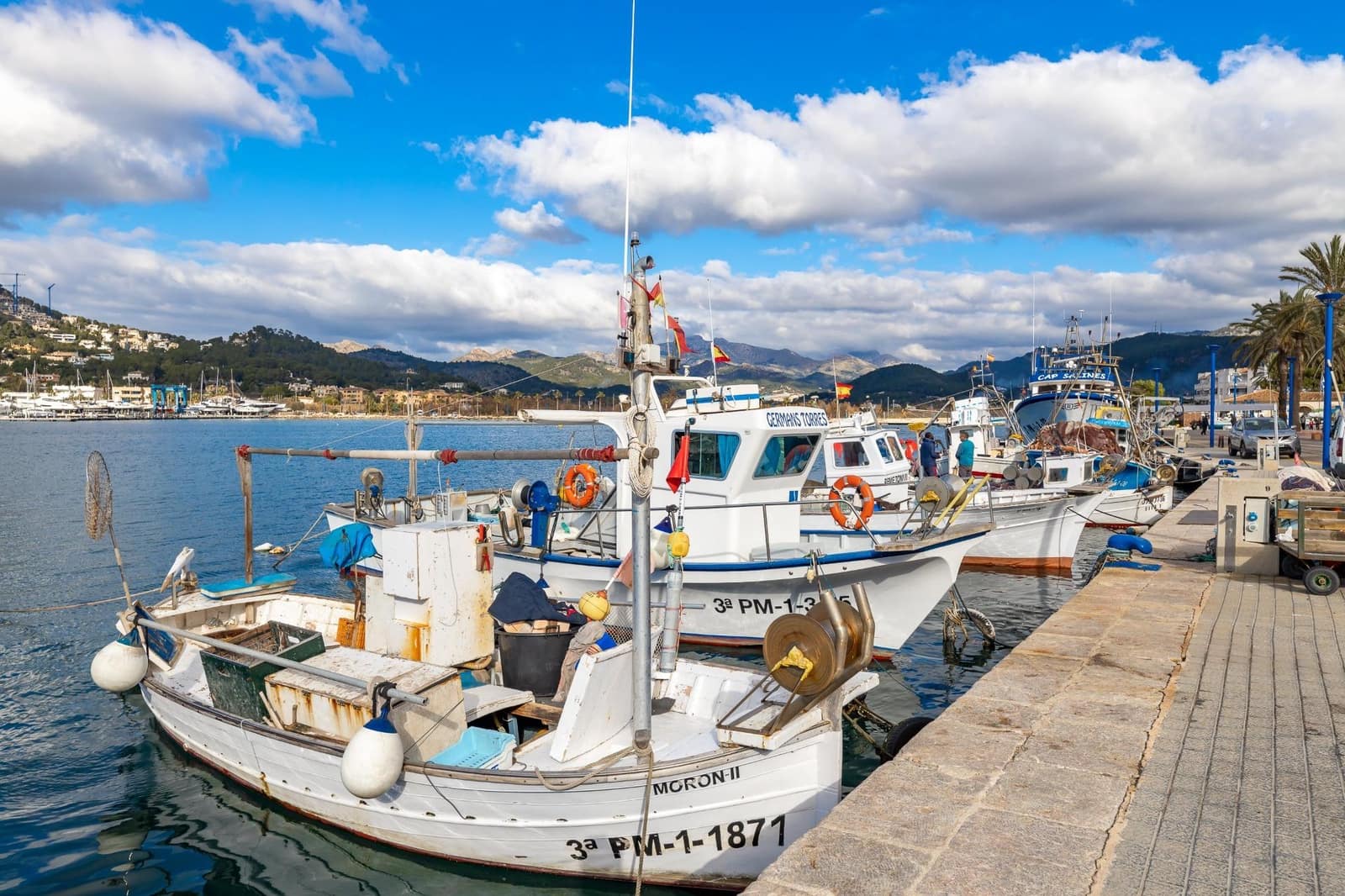 Erhverv til salg i Puerto de Andratx med garage - € 599.000 (Ref: 8834402)