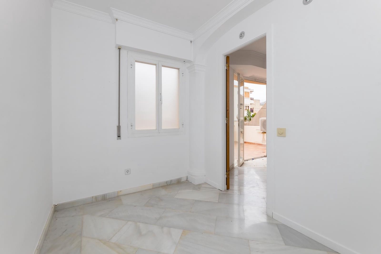 Erhverv til salg i Puerto de Andratx med garage - € 599.000 (Ref: 8834402)