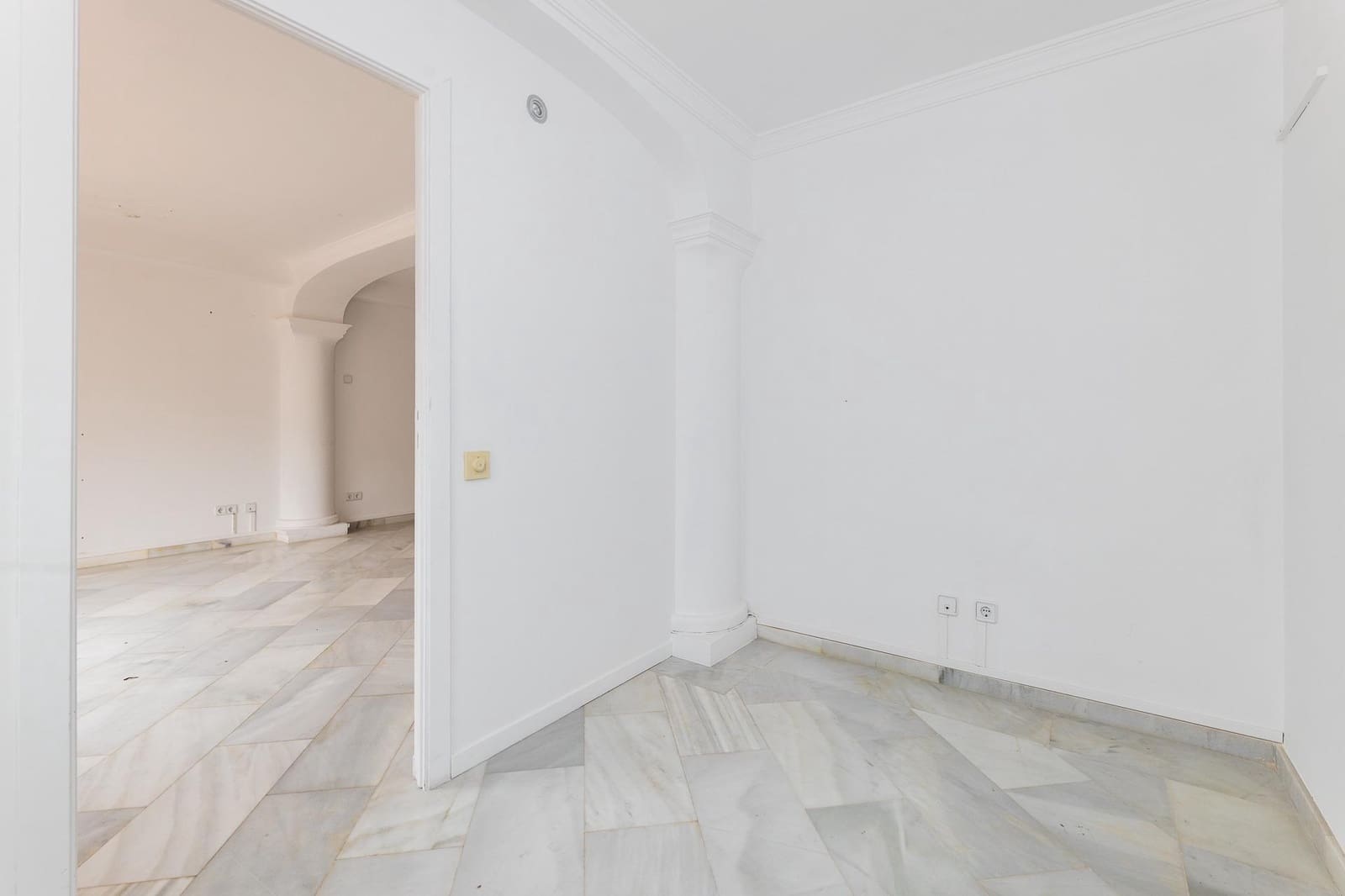 Erhverv til salg i Puerto de Andratx med garage - € 599.000 (Ref: 8834402)