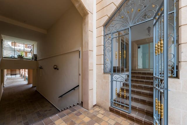 Erhverv til salg i Puerto de Andratx, Andratx med garage - € 599.000 (Ref: 8834402)