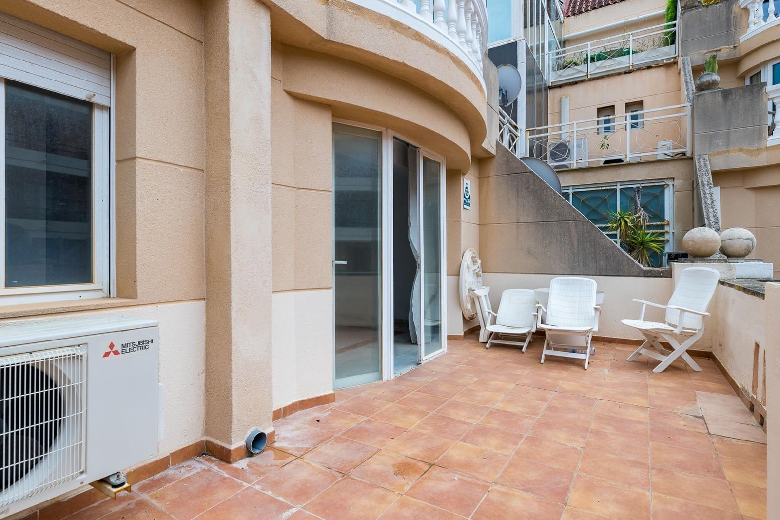 Erhverv til salg i Puerto de Andratx med garage - € 599.000 (Ref: 8834402)