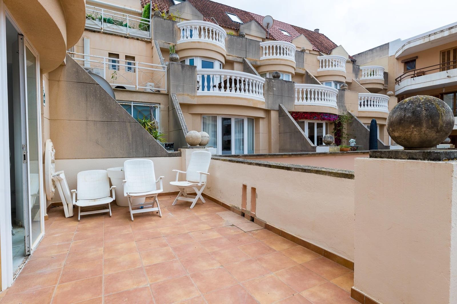 Erhverv til salg i Puerto de Andratx med garage - € 599.000 (Ref: 8834402)