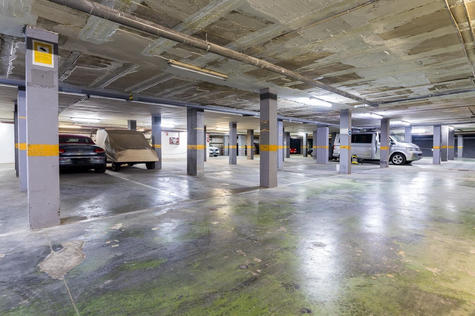 Erhverv til salg i Puerto de Andratx med garage - € 599.000 (Ref: 8834402)