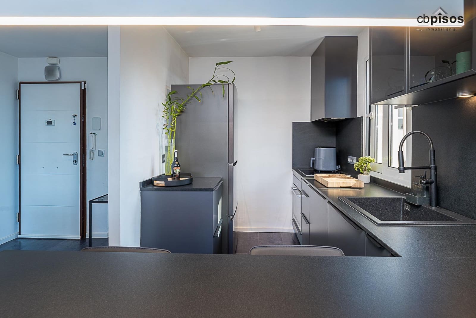 3 bedroom Flat for sale in Palma de Mallorca - € 700,000 (Ref: 9262733)