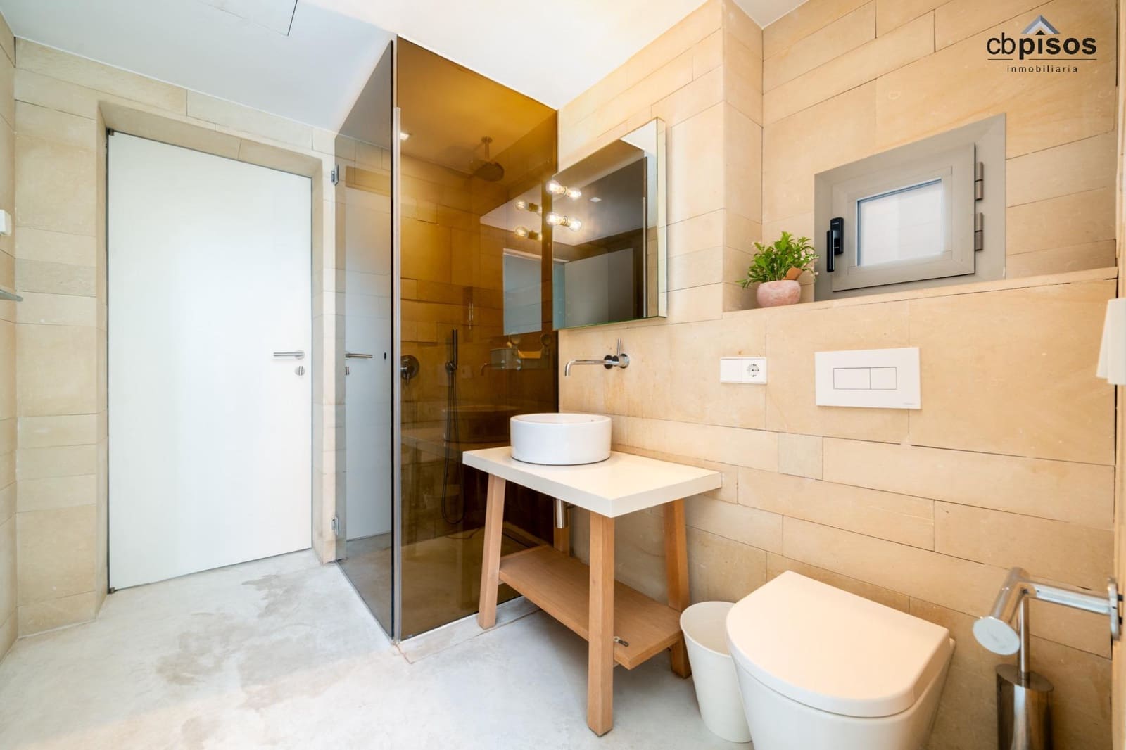 3 soveværelse Lejlighed til salg i Cala Mayor med swimmingpool garage - € 670.000 (Ref: 9330807)