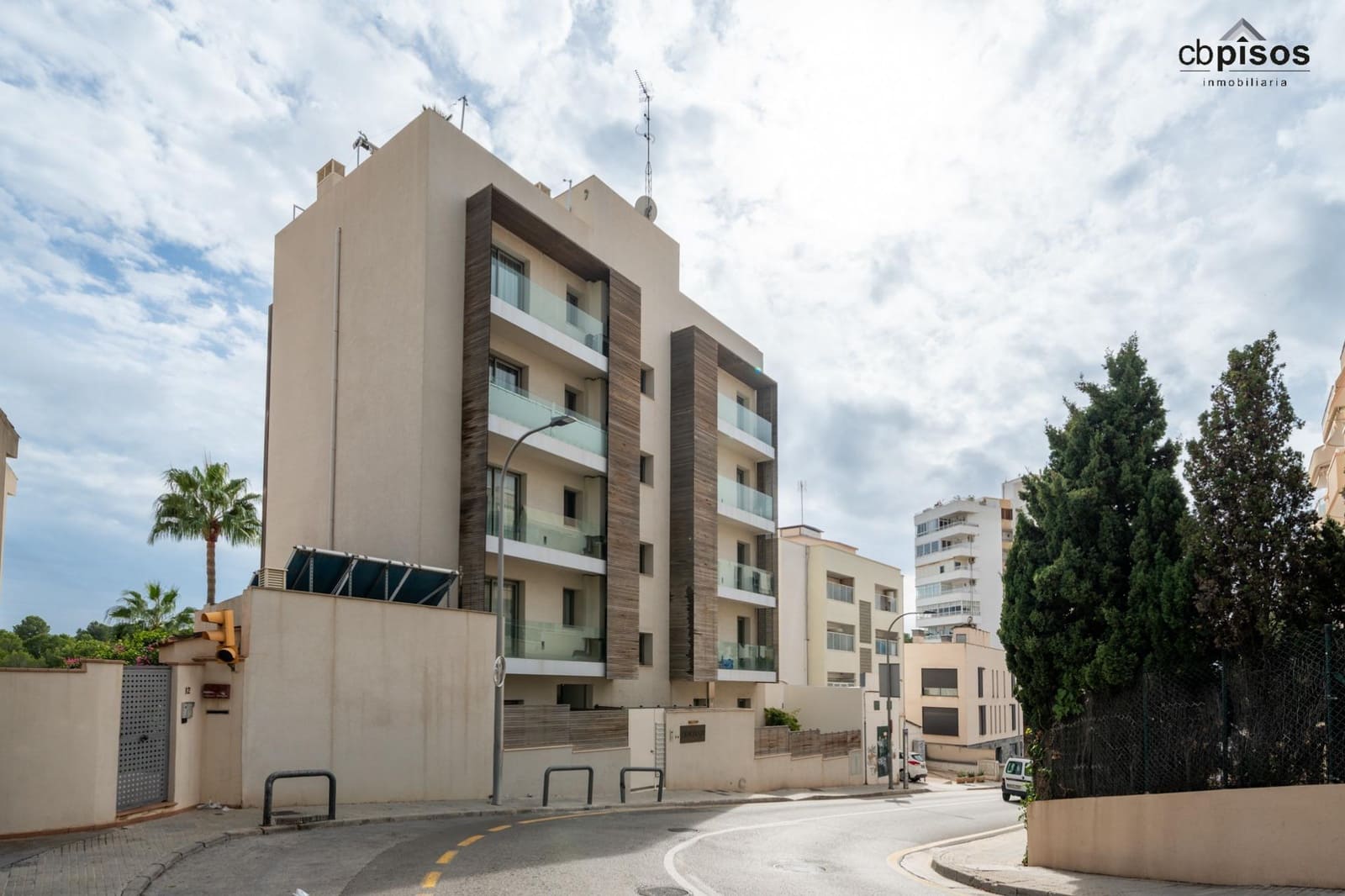 3 soveværelse Lejlighed til salg i Cala Mayor med swimmingpool garage - € 670.000 (Ref: 9330807)