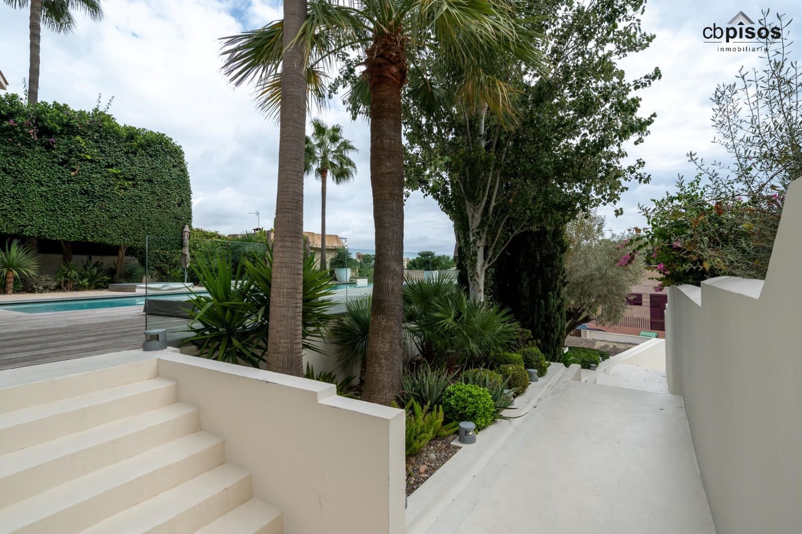 3 soveværelse Lejlighed til salg i Cala Mayor med swimmingpool garage - € 670.000 (Ref: 9330807)