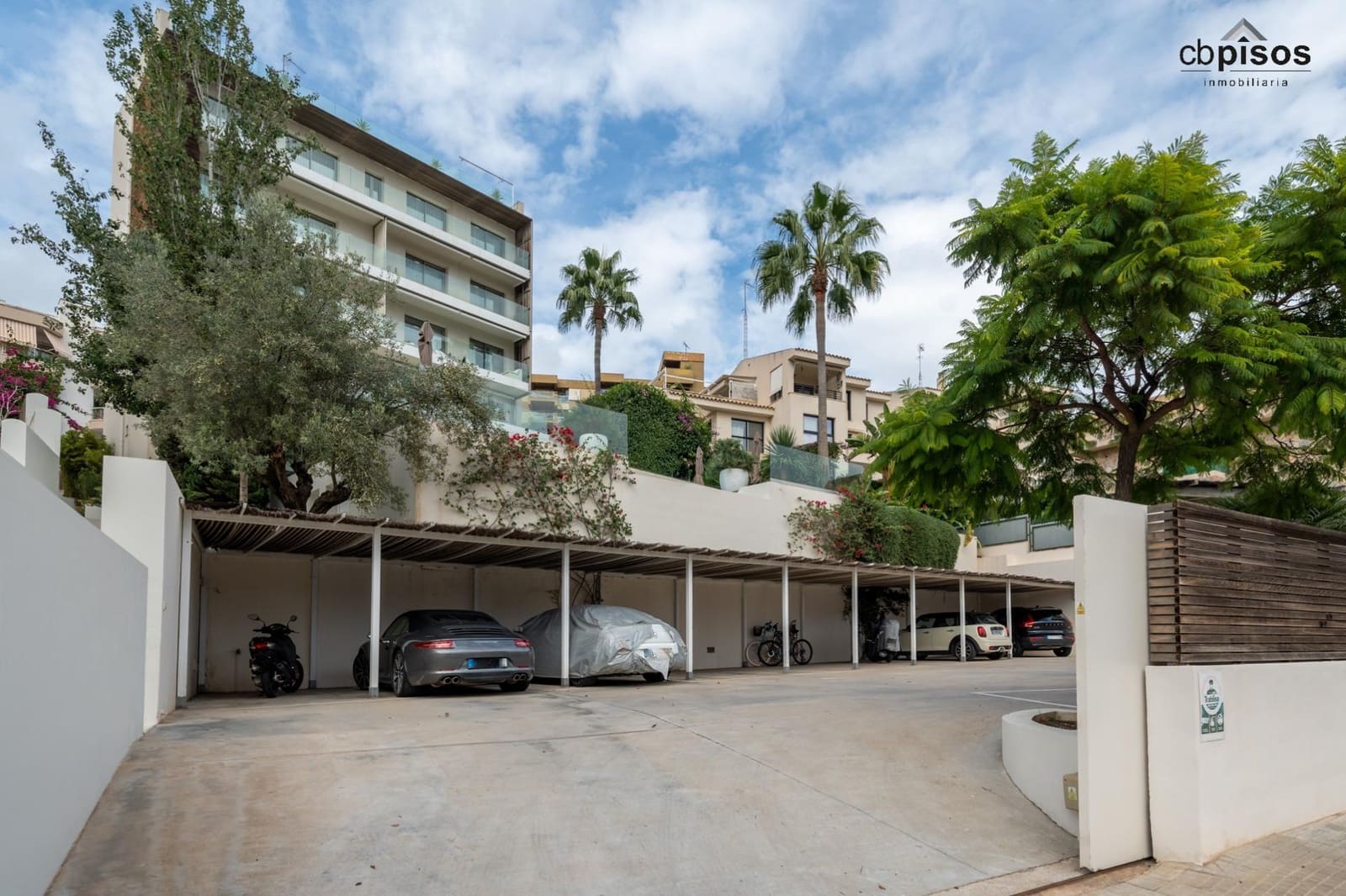 3 soveværelse Lejlighed til salg i Cala Mayor med swimmingpool garage - € 670.000 (Ref: 9330807)