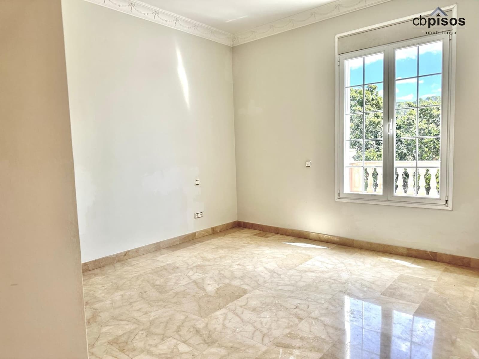 5 soveværelse Villa til leje i Bendinat med swimmingpool garage - € 8.500 (Ref: 9359408)