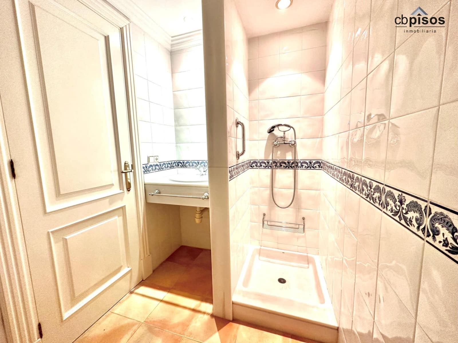 5 soveværelse Villa til leje i Bendinat med swimmingpool garage - € 8.500 (Ref: 9359408)