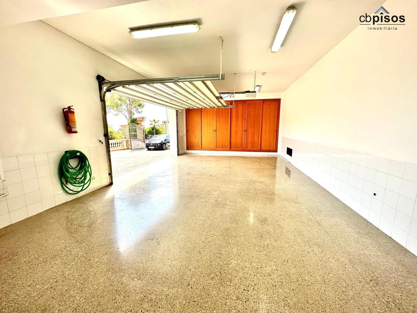 5 soveværelse Villa til leje i Bendinat med swimmingpool garage - € 8.500 (Ref: 9359408)