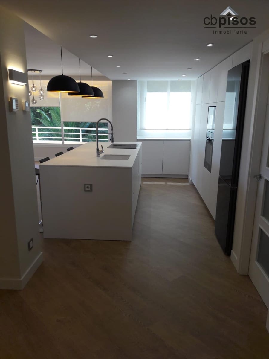 3 sovrum Lägenhet att hyra i Bendinat med pool - 3 900 € (Ref: 9362481)