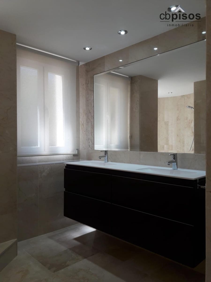 3 sovrum Lägenhet att hyra i Bendinat med pool - 3 900 € (Ref: 9362481)