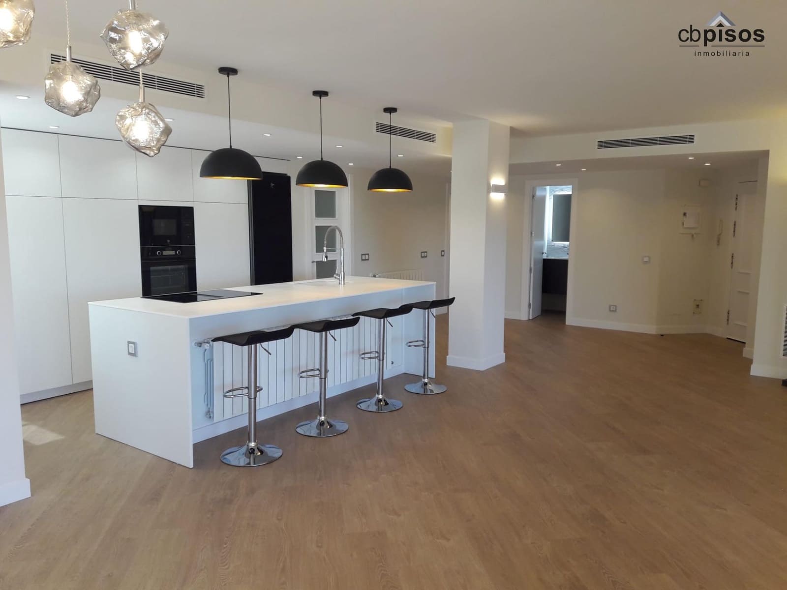 3 sovrum Lägenhet att hyra i Bendinat med pool - 3 900 € (Ref: 9362481)