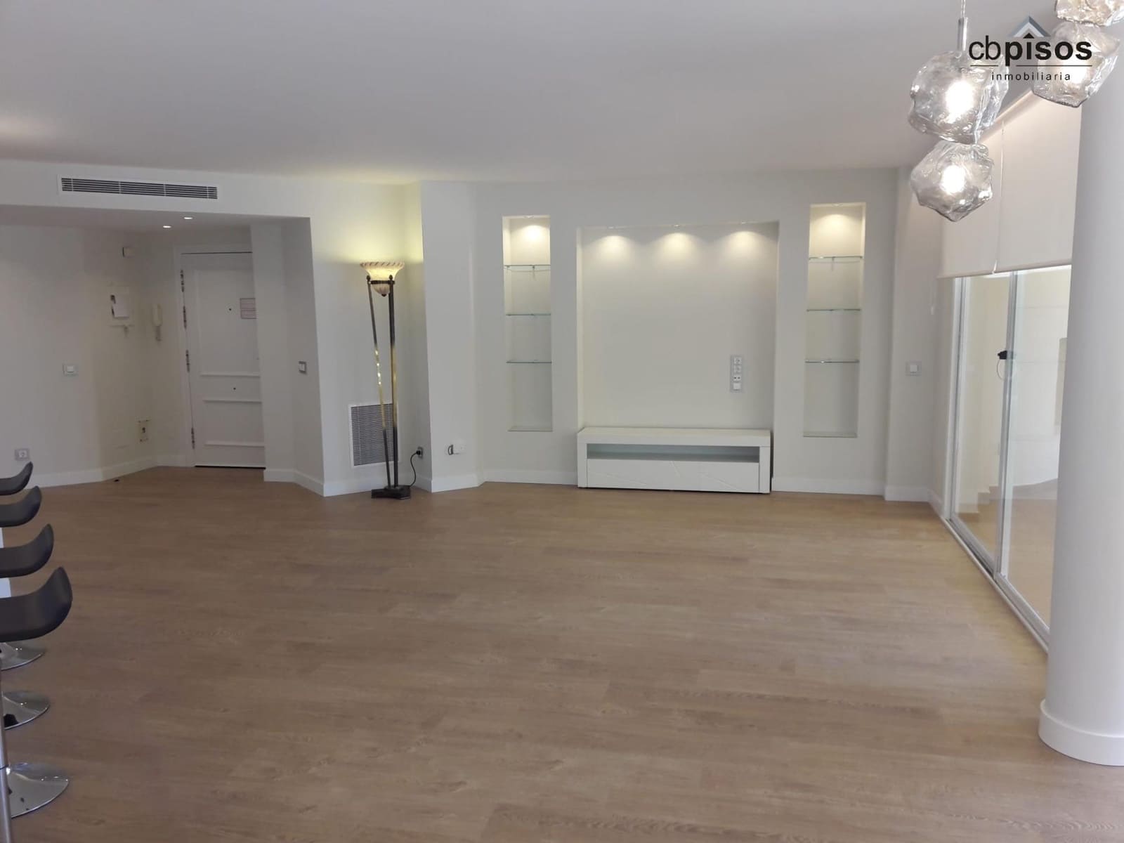 3 sovrum Lägenhet att hyra i Bendinat med pool - 3 900 € (Ref: 9362481)