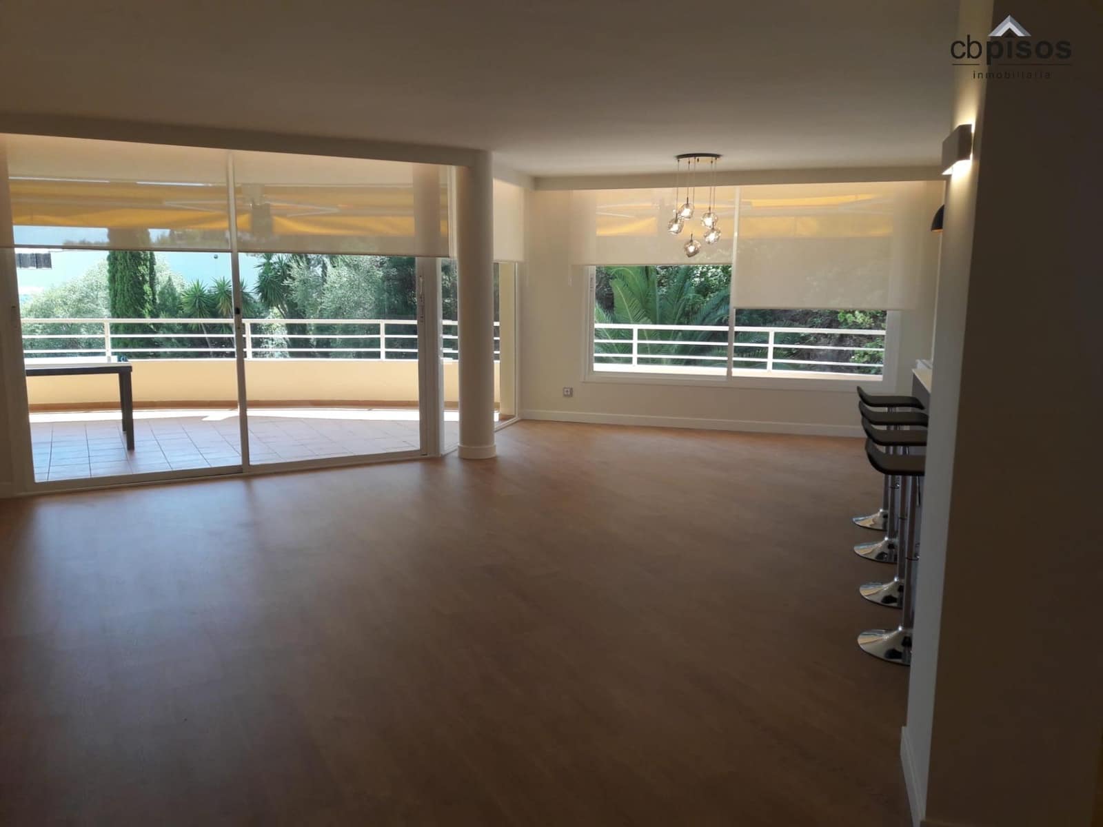 3 sovrum Lägenhet att hyra i Bendinat med pool - 3 900 € (Ref: 9362481)