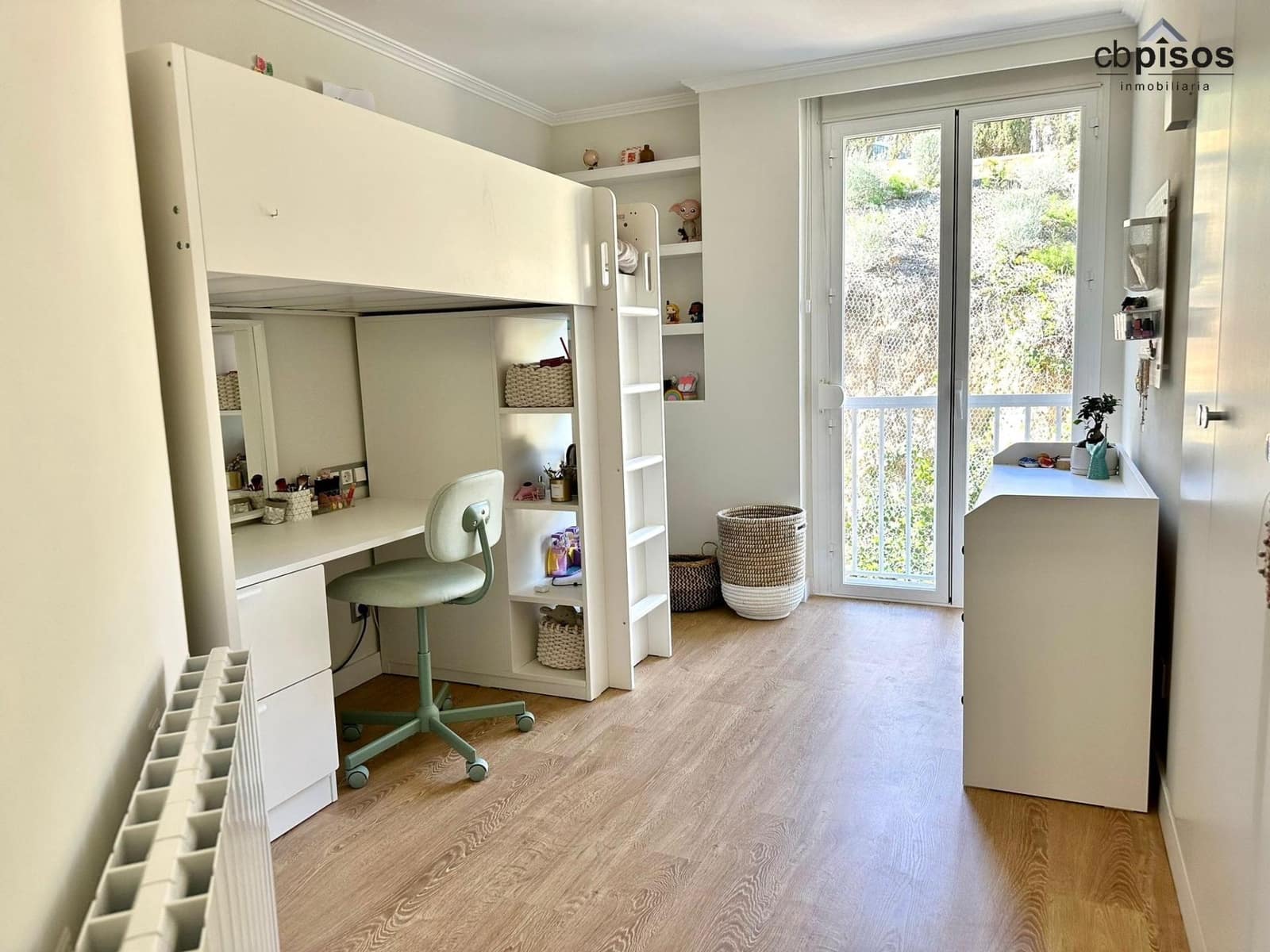 3 sovrum Lägenhet att hyra i Bendinat med pool - 3 900 € (Ref: 9362481)