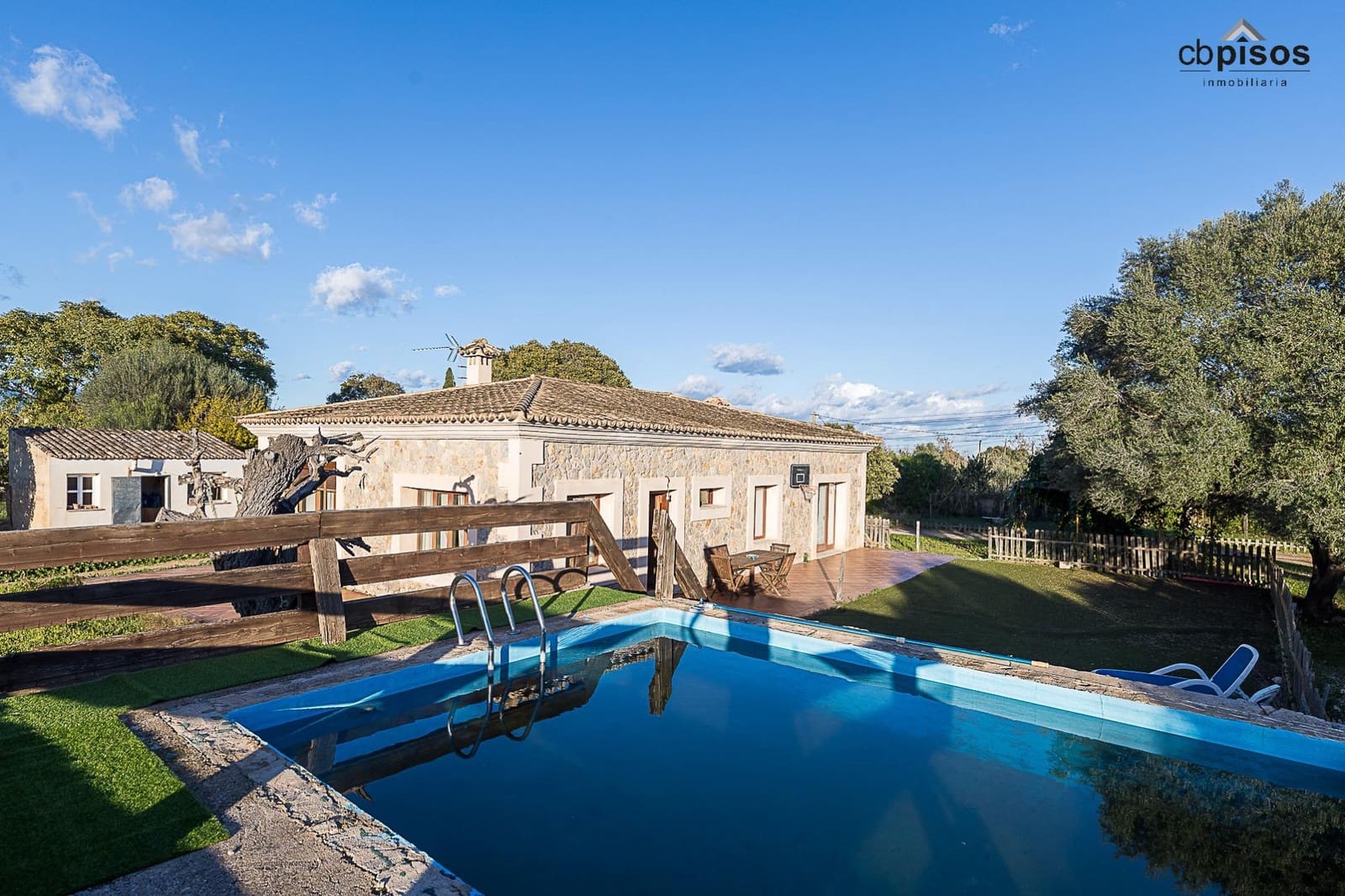 3 bedroom Finca/Country House for sale in Santa Eugenia with pool garage - € 850,000 (Ref: 9427392)