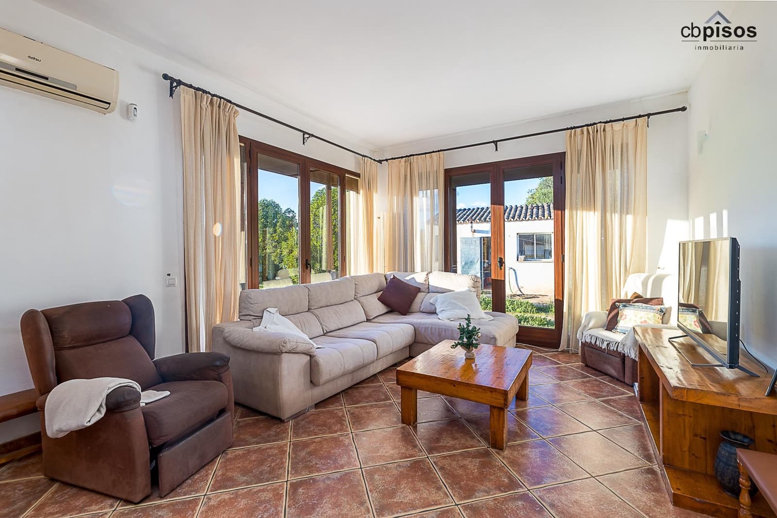 3 bedroom Finca/Country House for sale in Santa Eugenia with pool garage - € 850,000 (Ref: 9427392)