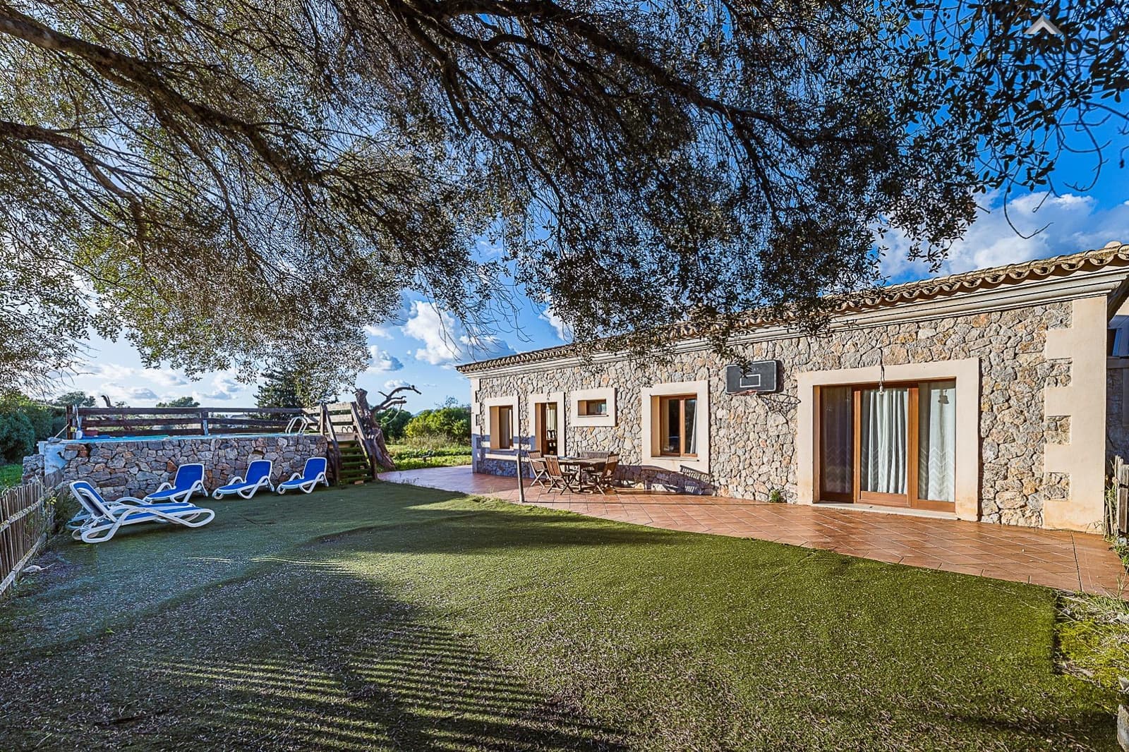 3 bedroom Finca/Country House for sale in Santa Eugenia with pool garage - € 850,000 (Ref: 9427392)