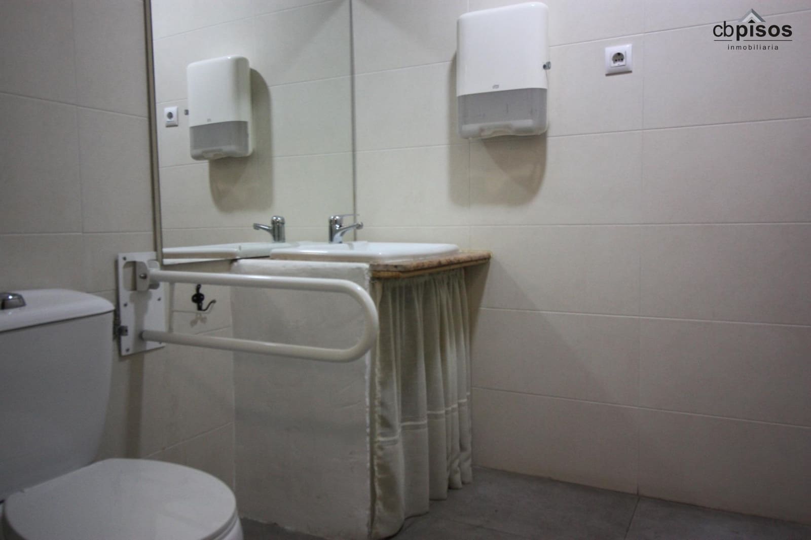 Comercial para venda em Palma de Mallorca - 210 000 € (Ref: 9466065)