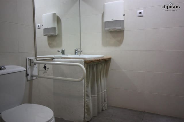 Kaupallinen myytävänä paikassa Son Cotoner, Palma de Mallorca - 210 000 € (Ref: 9466065)