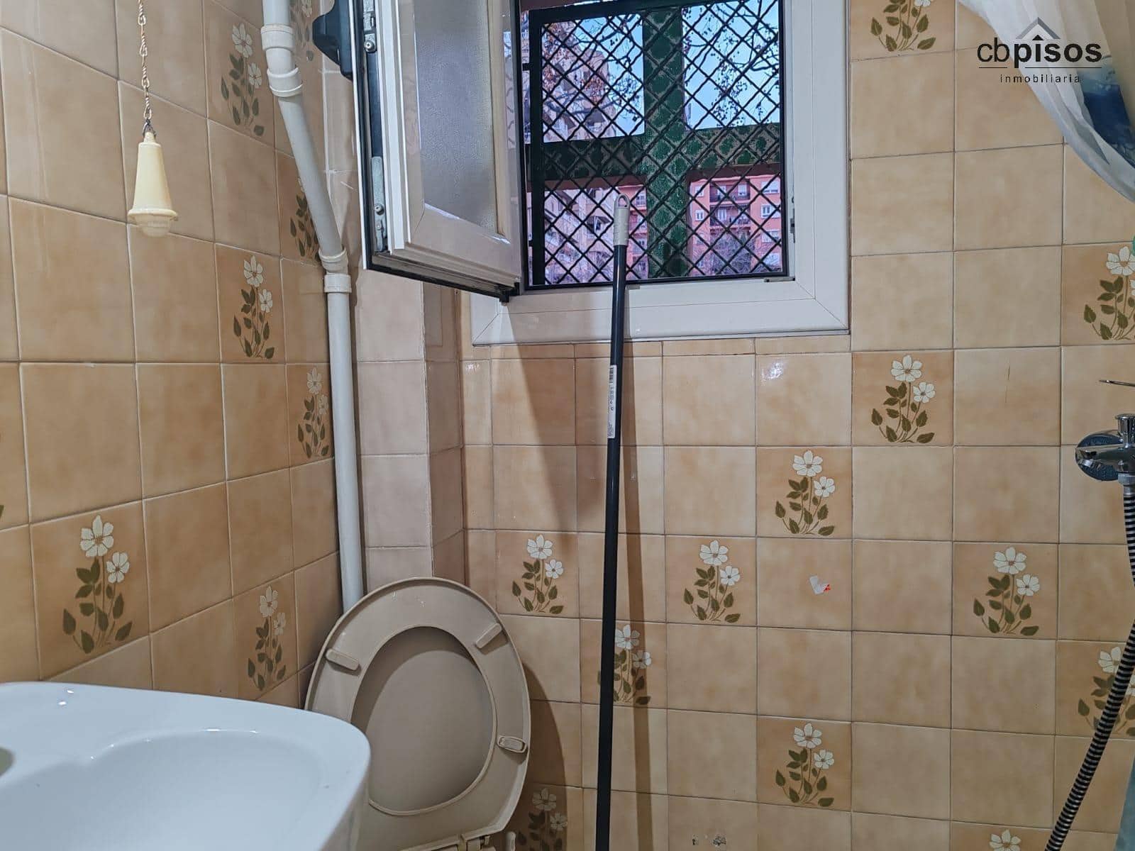 2 bedroom Apartment for sale in Palma de Mallorca - € 165,000 (Ref: 9591459)