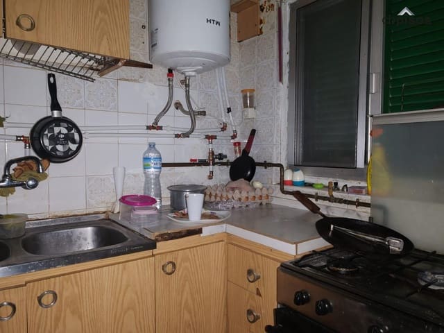 2 bedroom Apartment for sale in Palma de Mallorca - € 165,000 (Ref: 9591459)