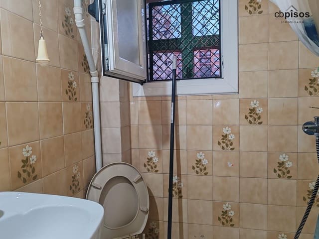 2 bedroom Apartment for sale in Palma de Mallorca - € 165,000 (Ref: 9591459)