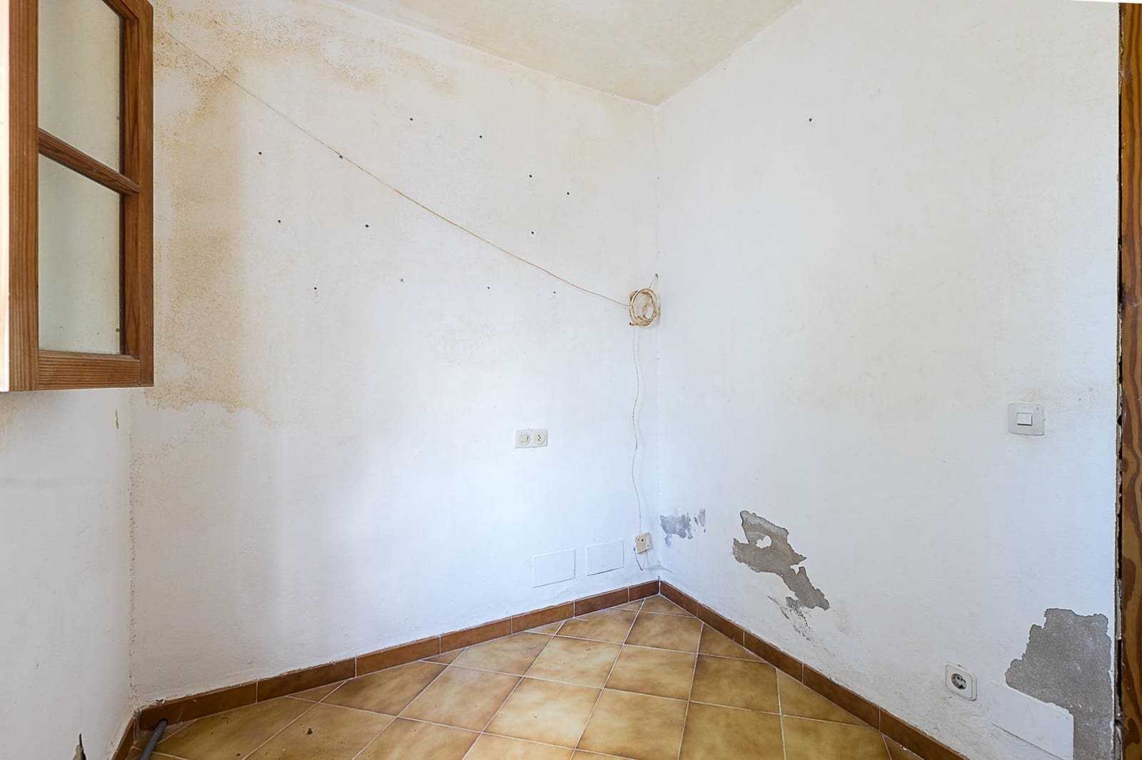 Comercial para venda em Cala Figuera - 570 000 € (Ref: 9656224)