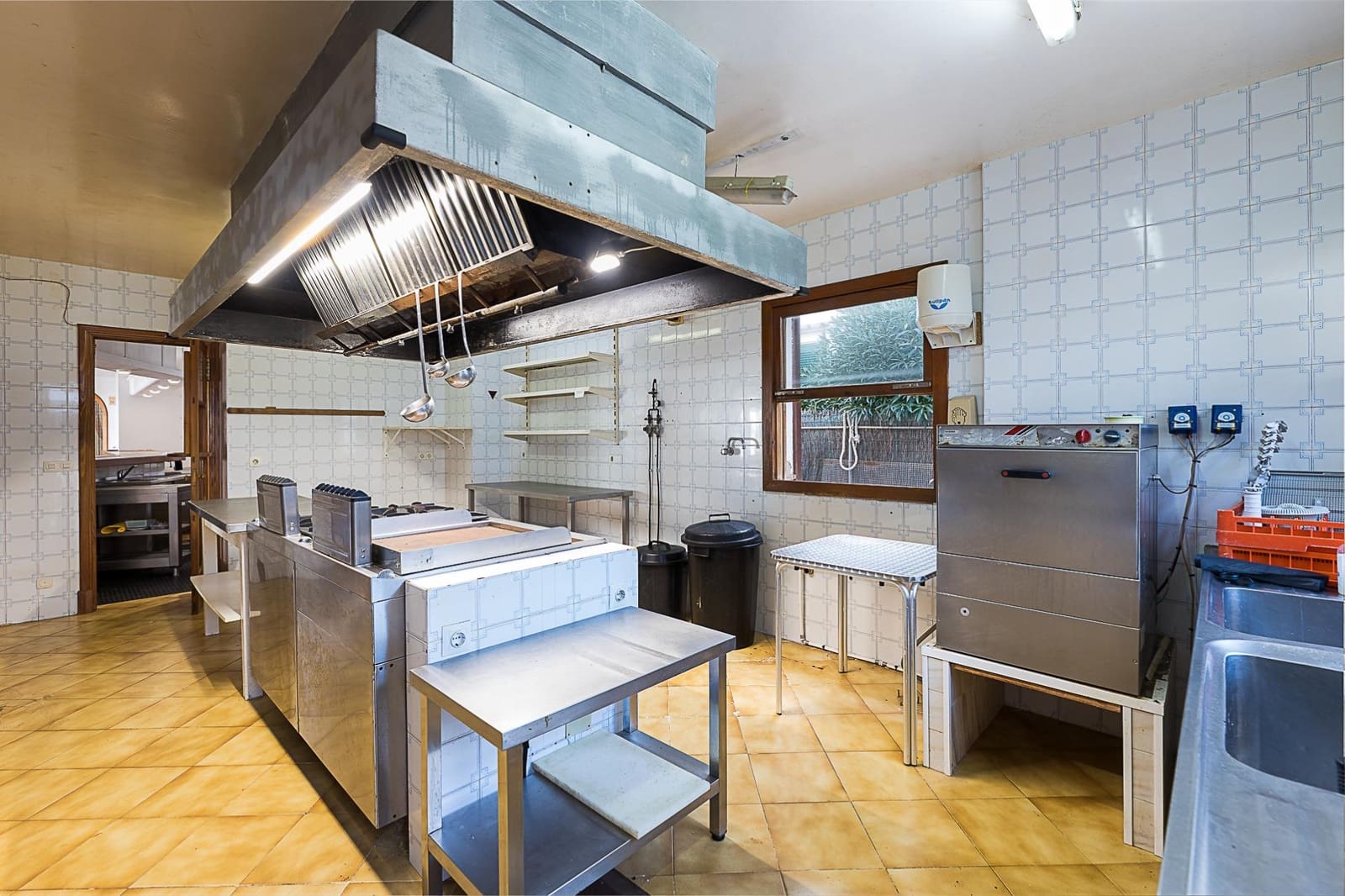 Comercial para venda em Cala Figuera - 570 000 € (Ref: 9656224)