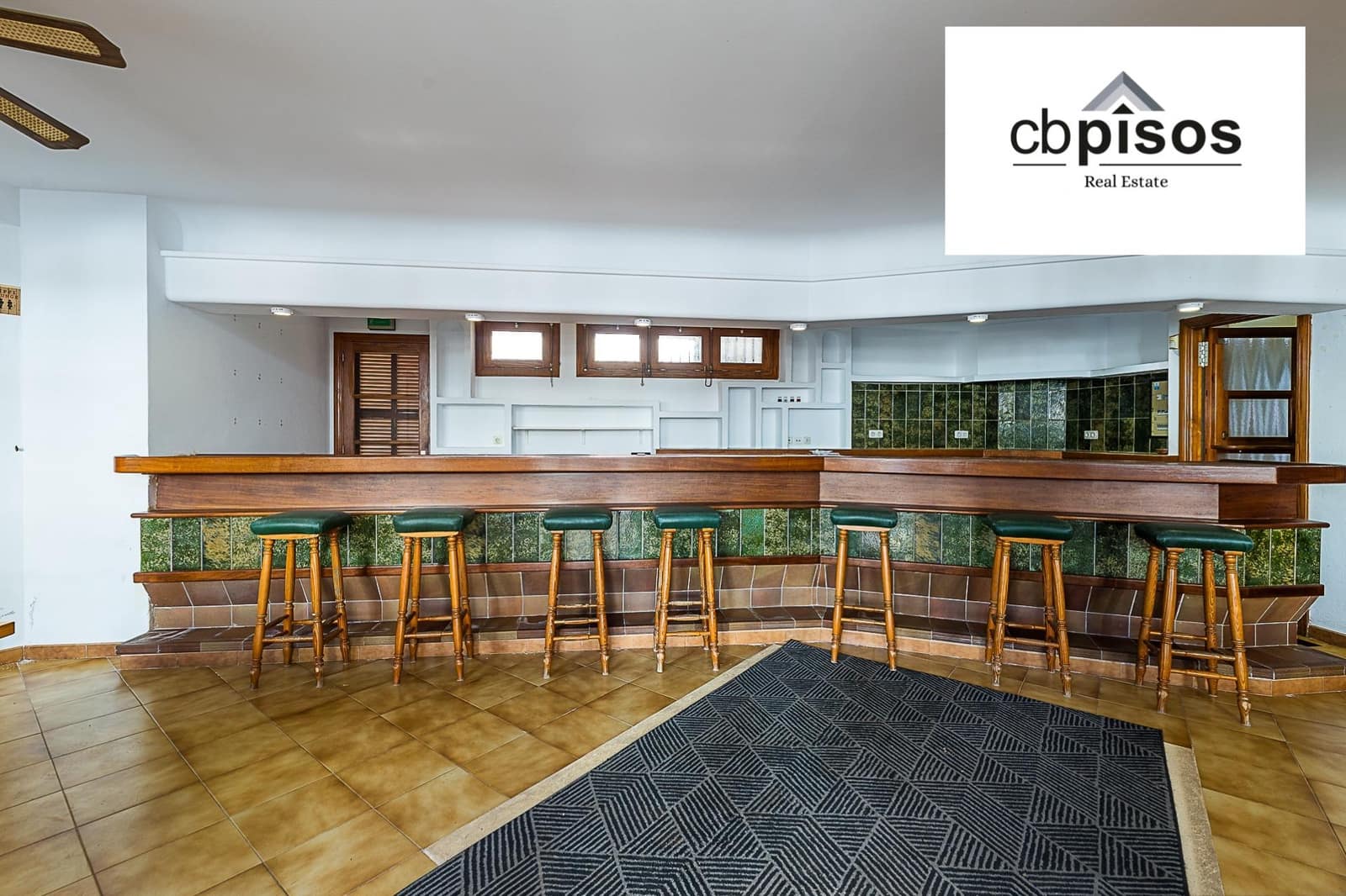 Commercial for sale in Cala Figuera - € 570,000 (Ref: 9656224)