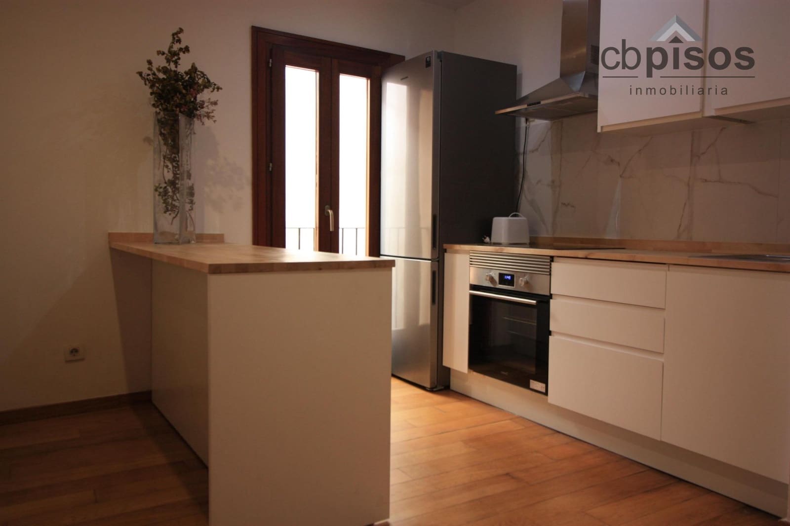 2 bedroom Flat for rent in Palma de Mallorca - € 1,500 (Ref: 9670853)
