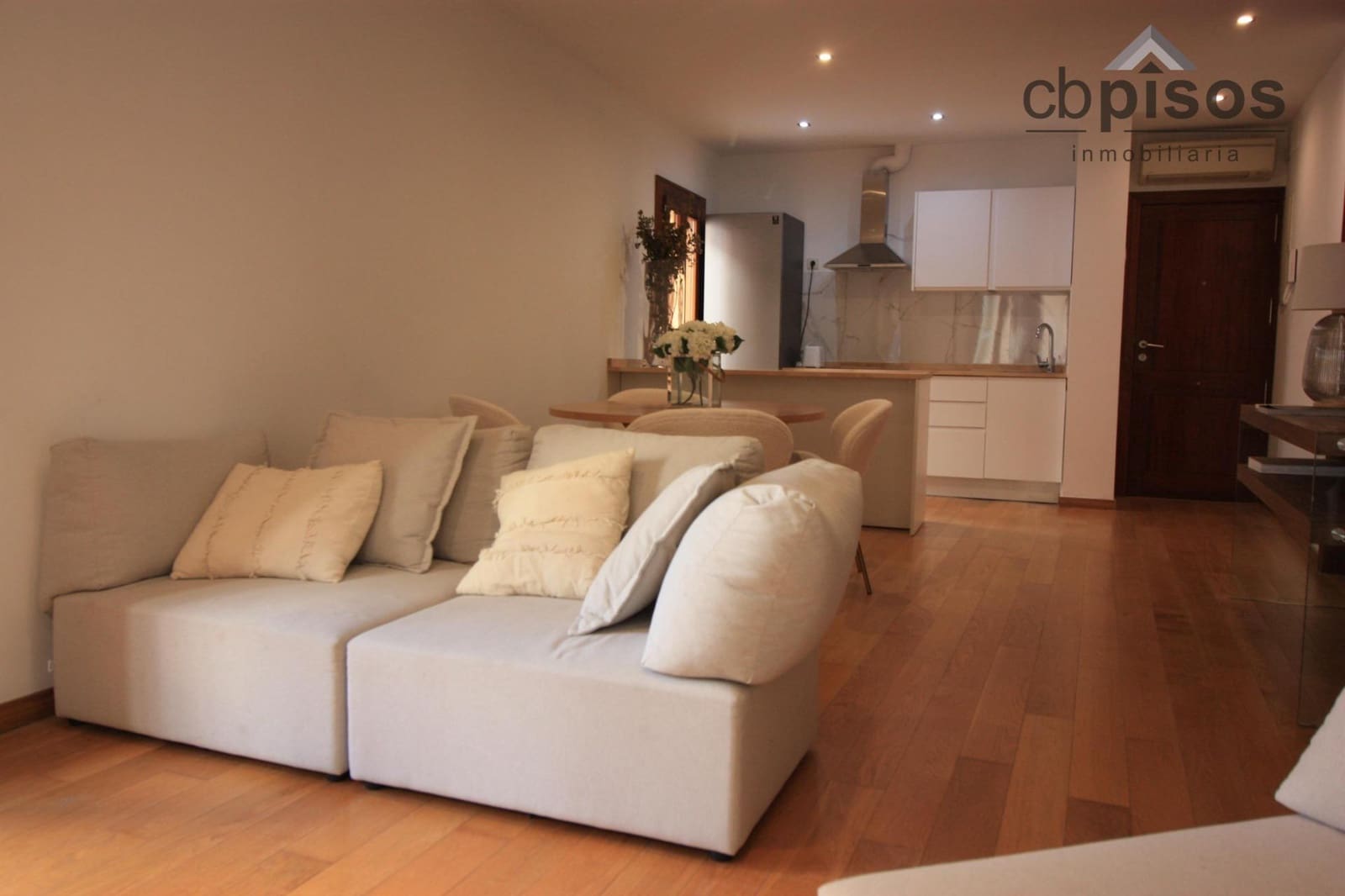 2 bedroom Flat for rent in Palma de Mallorca - € 1,500 (Ref: 9670853)