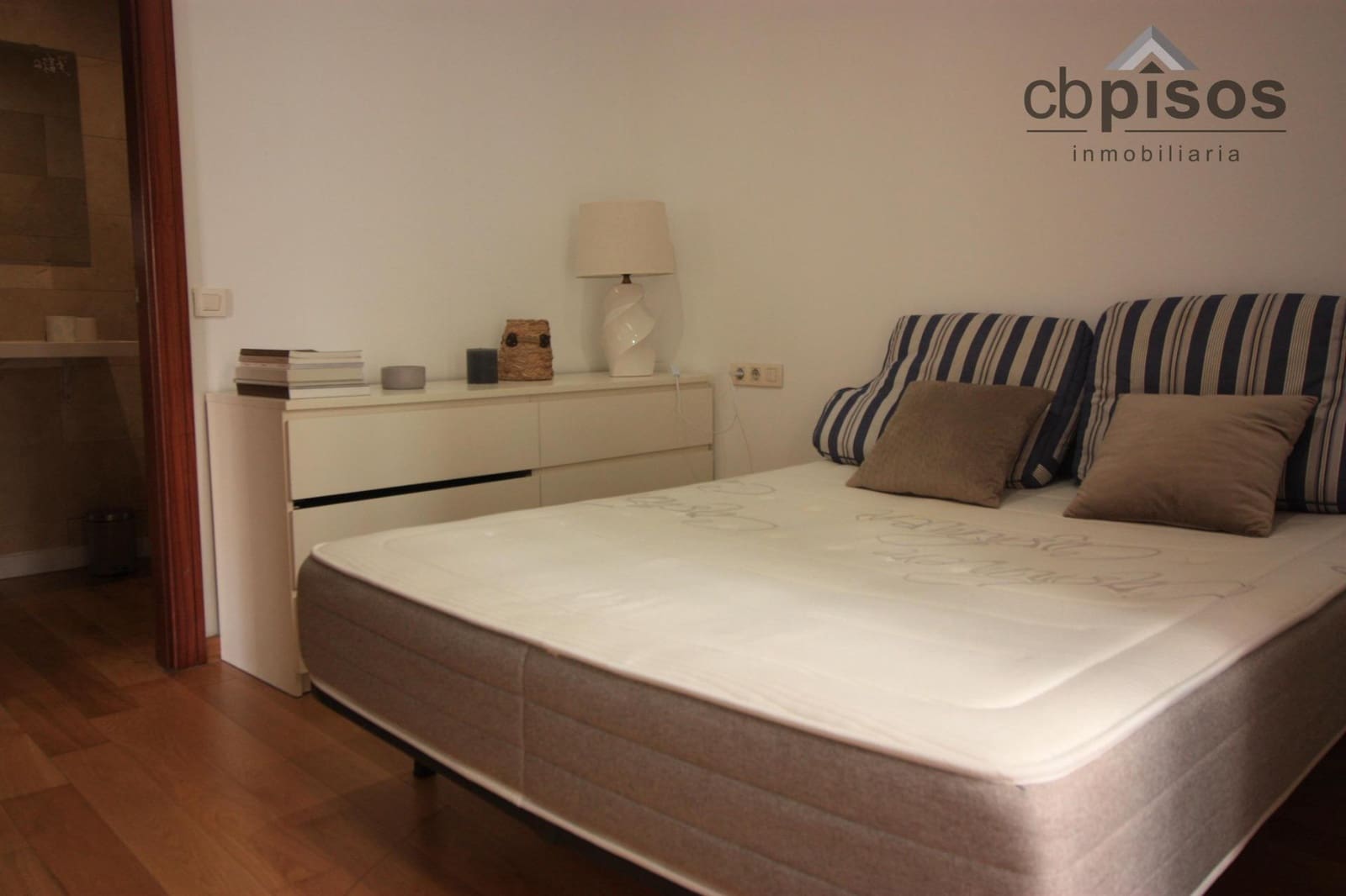 2 bedroom Flat for rent in Palma de Mallorca - € 1,500 (Ref: 9670853)