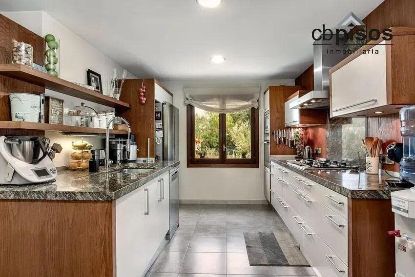 4 quarto Moradia para venda em Puntiro com piscina garagem - 1 750 000 € (Ref: 9674423)