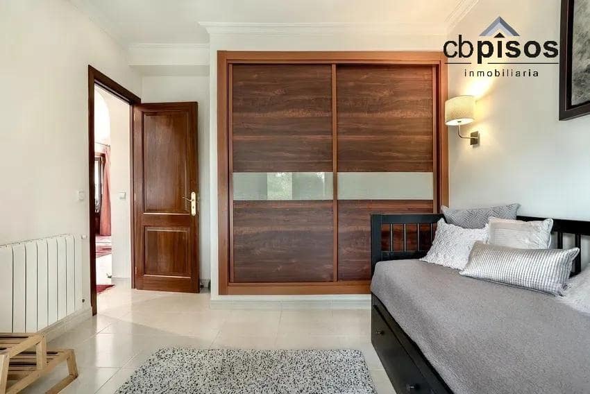 4 quarto Moradia para venda em Puntiro com piscina garagem - 1 750 000 € (Ref: 9674423)