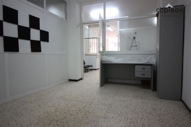 Commercial for sale in Foners, Palma de Mallorca - € 360,000 (Ref: 9690930)