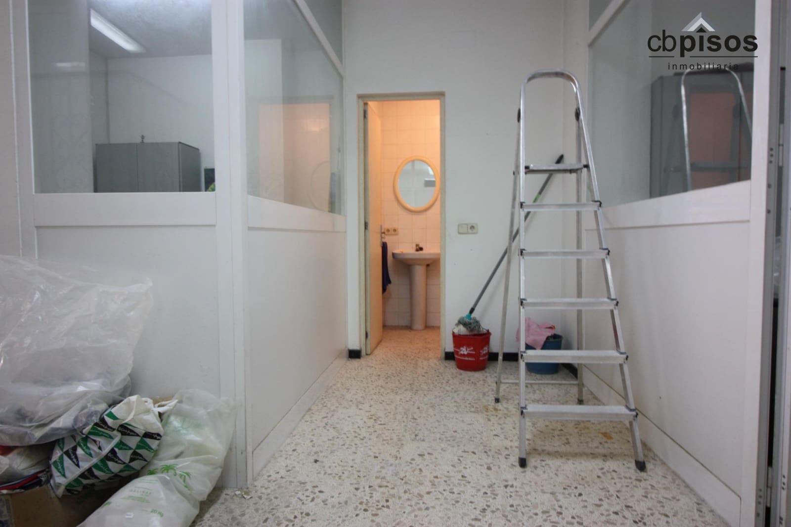 Commercial for sale in Palma de Mallorca - € 360,000 (Ref: 9690930)